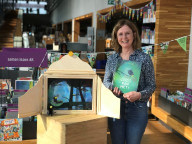 Vertelkastje en vertelplaten de Bibliotheek Eemland