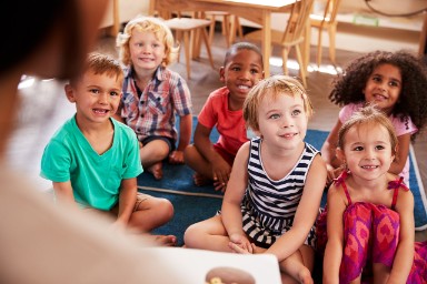 Voorlezen in de Bibliotheek Achterveld